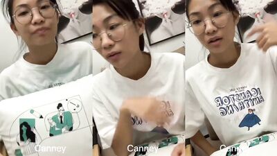 canney show her boobs