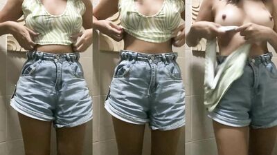 sg green towel xmm selfie