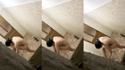 caught cam sister shower [4]