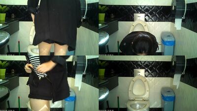 sg caught in public toilet [13]