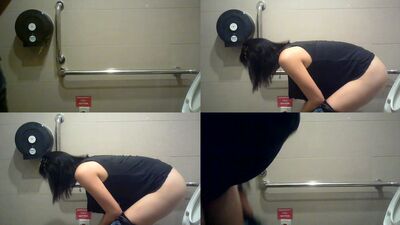 caught spy cam in Malaysia toilet [3]