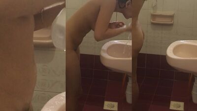 latina gf shower candid