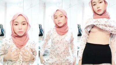 I bought her Wingstop, so she sent me this.