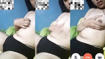 Alma Safira video chat