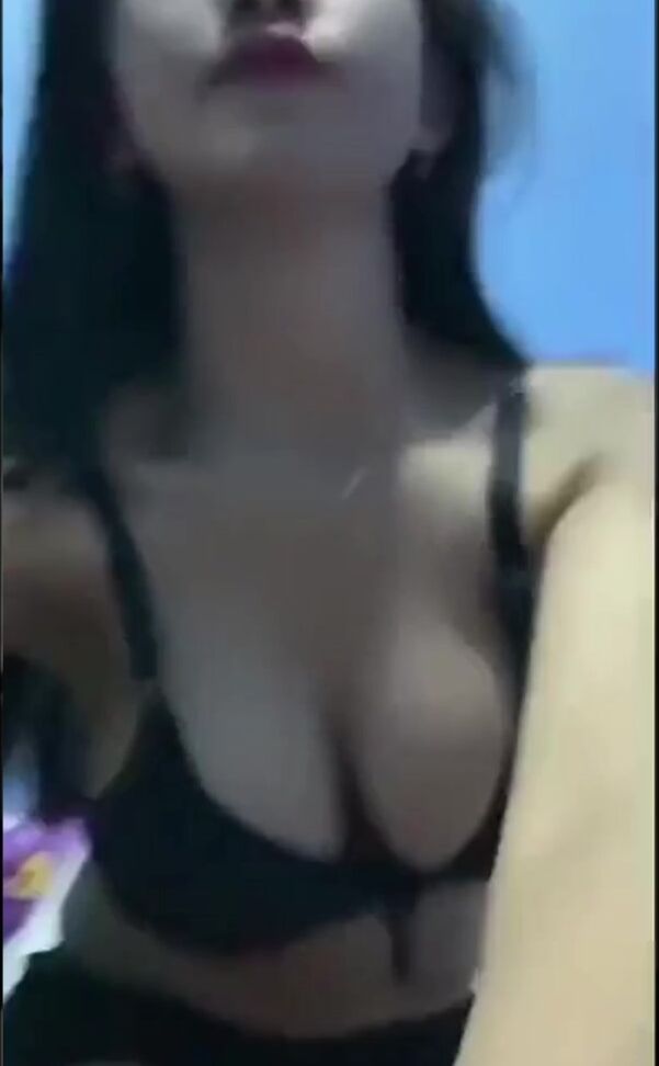 chindo ex gf strip for me